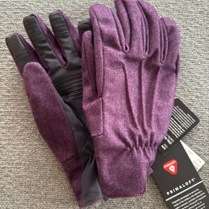 NWT Lululemon Purple and Black Primaloft Gloves